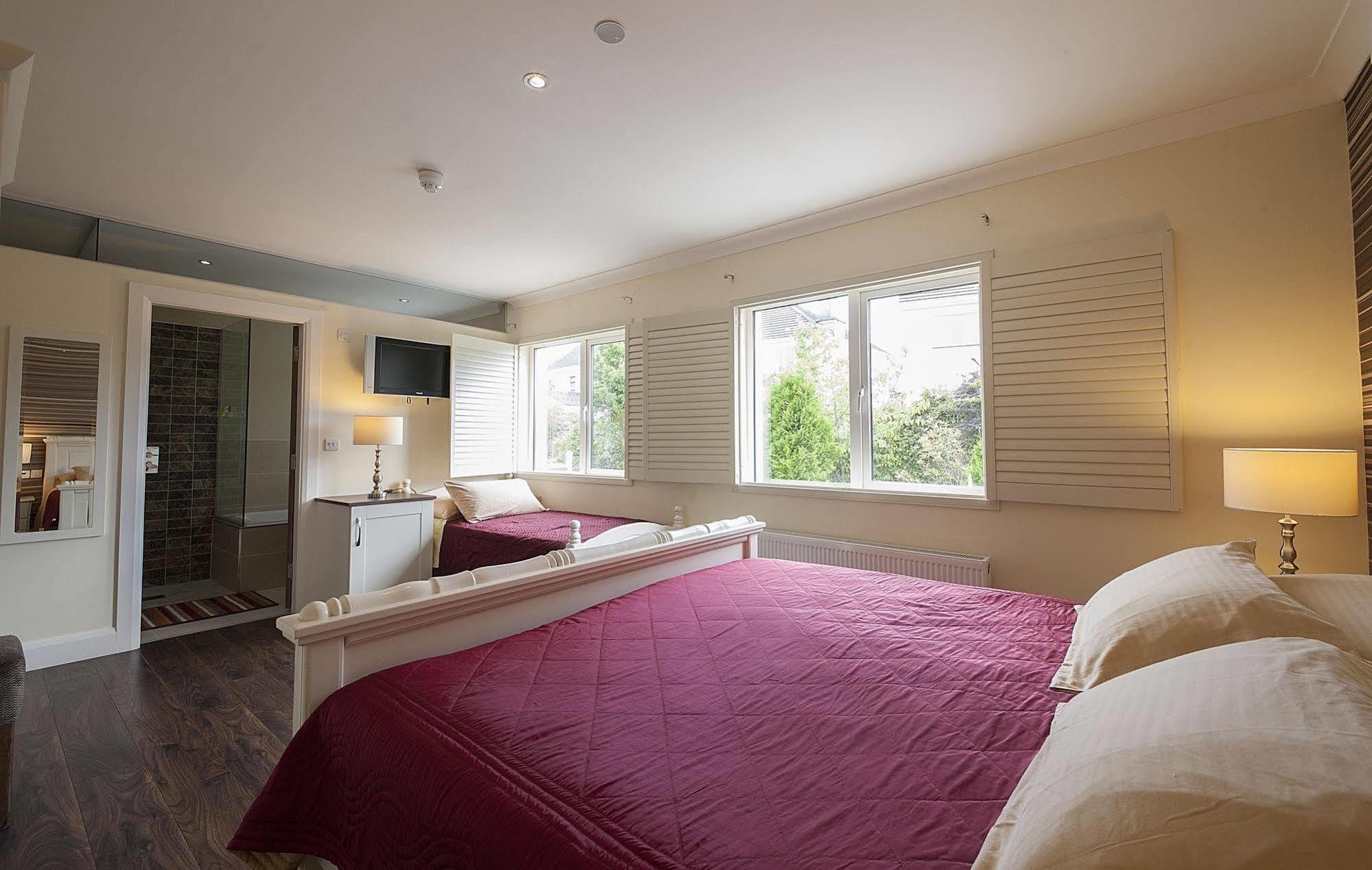 Sea Breeze Lodge B&B Galway Kültér fotó